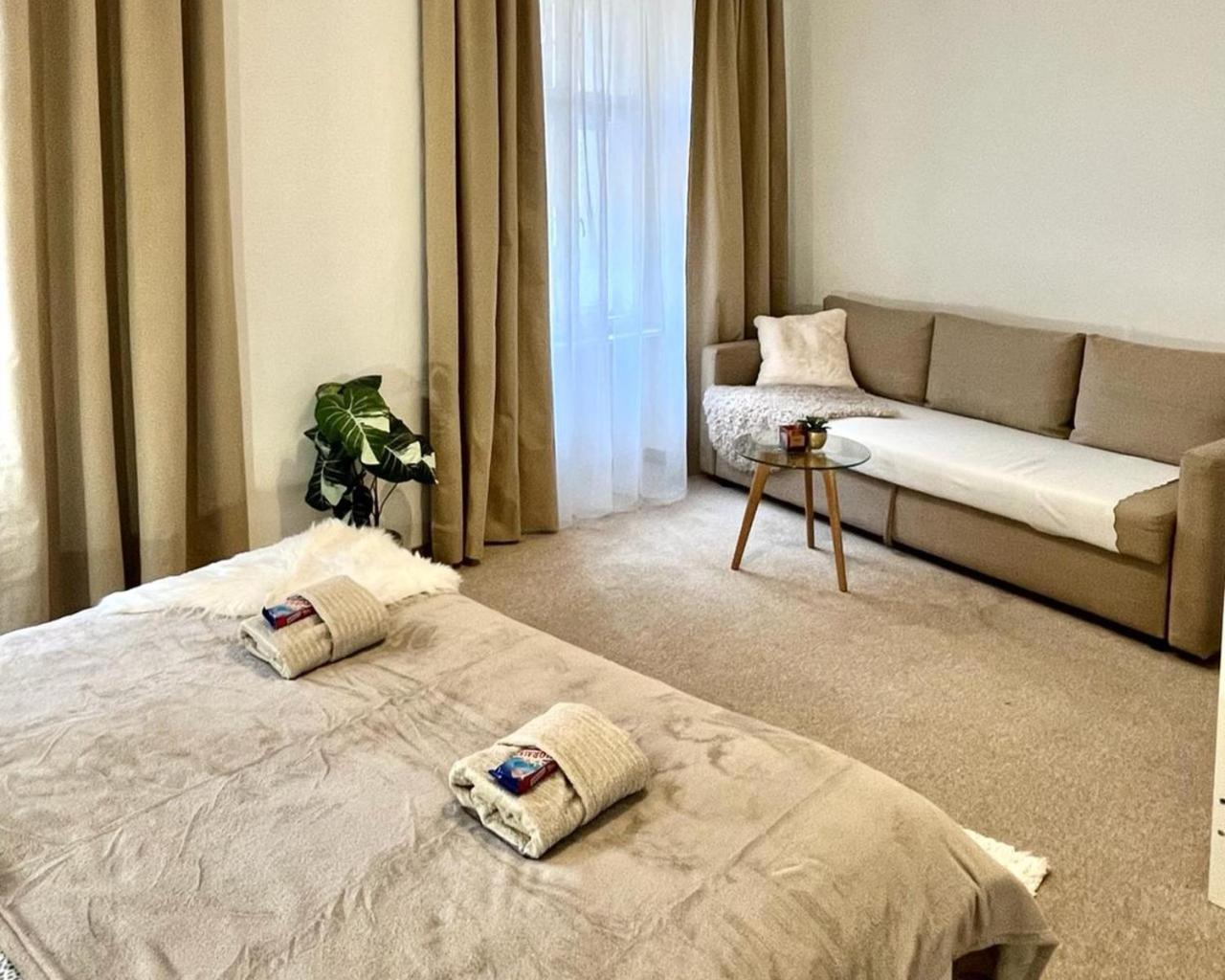 Apartment Lea - Old Town 브라티슬라바 외부 사진