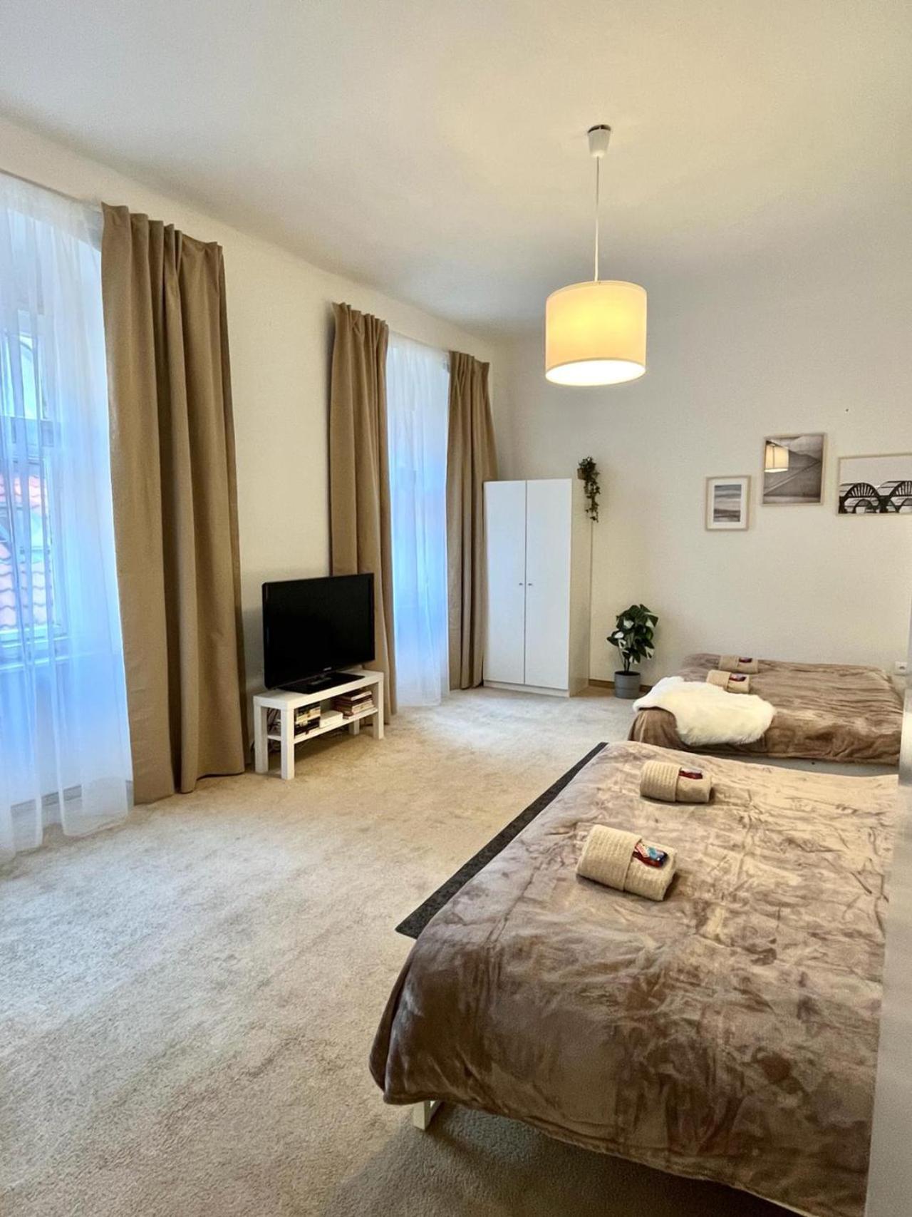 Apartment Lea - Old Town 브라티슬라바 외부 사진
