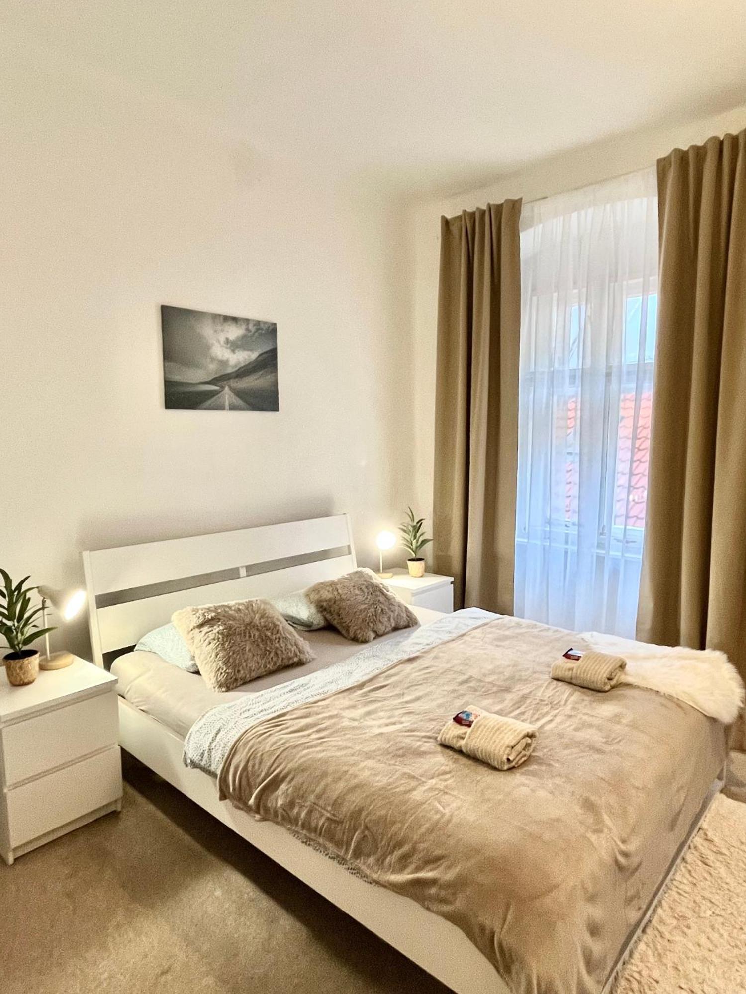 Apartment Lea - Old Town 브라티슬라바 외부 사진